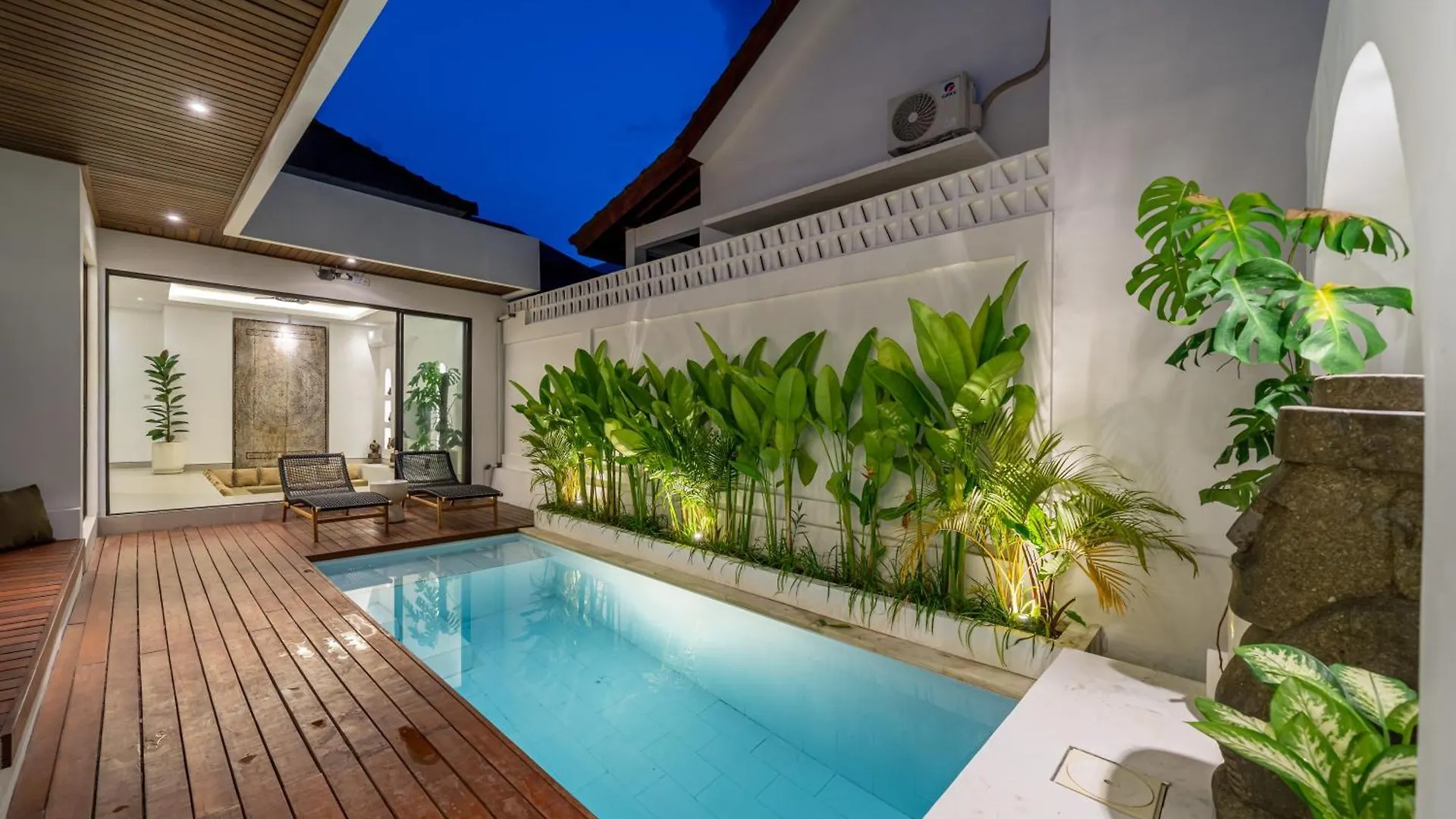 Bali Best - Kept Secret - Brand New Villa With Private Pool - Steps From The Action سمينياك